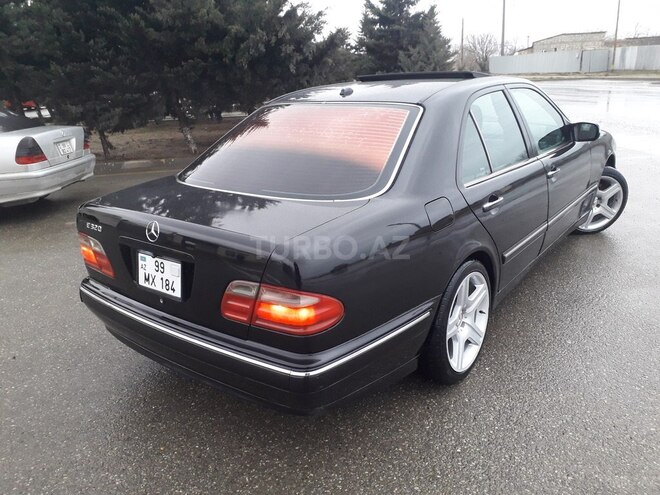 Mercedes E 320 2000, 269,832 km - 3.2 l - Sumqayıt