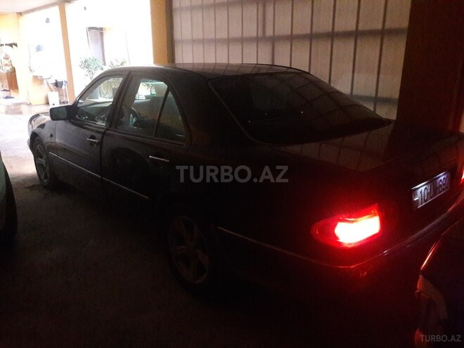 Mercedes E 230 1997, 472,000 km - 2.3 l - Bakı