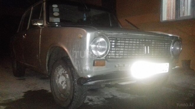 LADA (VAZ) 21011 1971, 336,987 km - 1.2 л - Quba