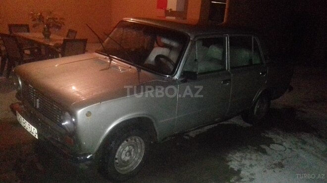 LADA (VAZ) 21011 1971, 336,987 km - 1.2 л - Quba