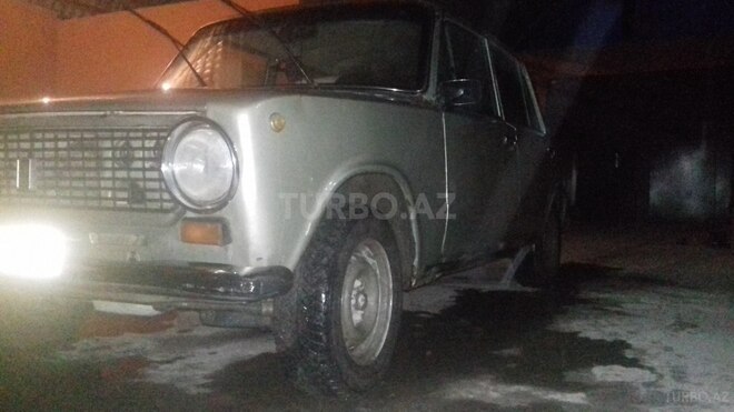 LADA (VAZ) 21011 1971, 336,987 km - 1.2 л - Quba