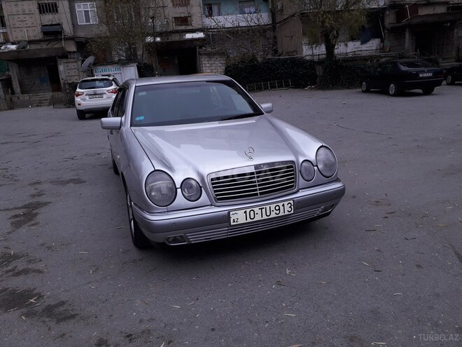 Mercedes E 240 1997, 414,000 km - 2.4 l - Bakı