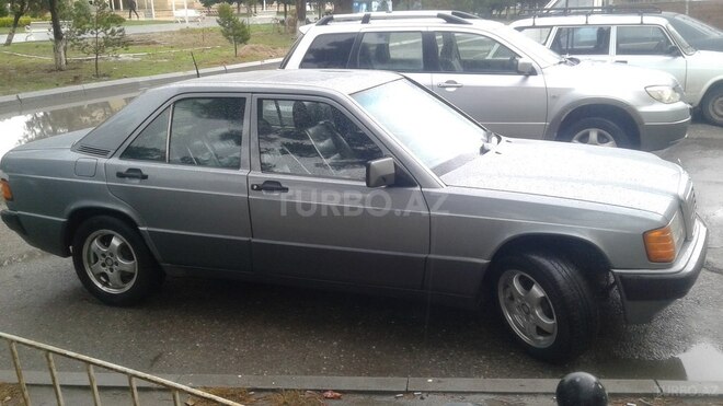 Mercedes 190 1991, 325,682 km - 2.0 л - Bakı