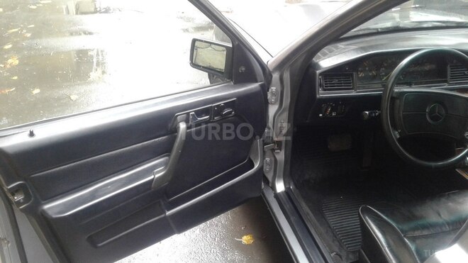 Mercedes 190 1991, 325,682 km - 2.0 л - Bakı