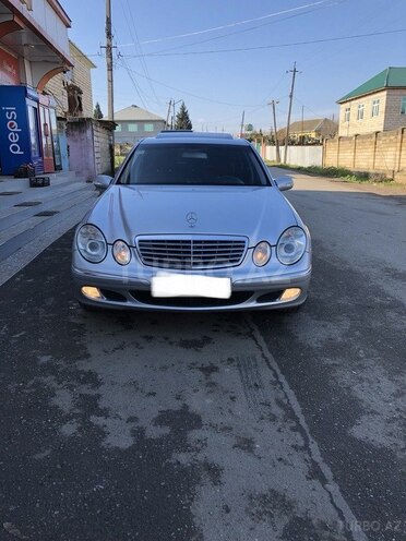 Mercedes E 240 2002, 273,000 km - 2.6 l - Bakı