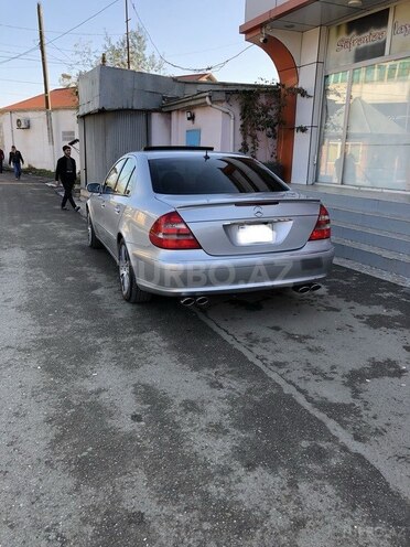 Mercedes E 240 2002, 273,000 km - 2.6 l - Bakı