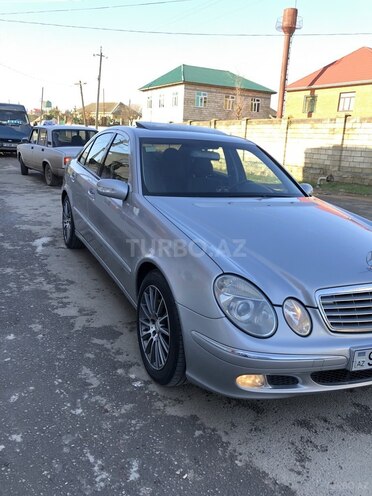Mercedes E 240 2002, 273,000 km - 2.6 l - Bakı