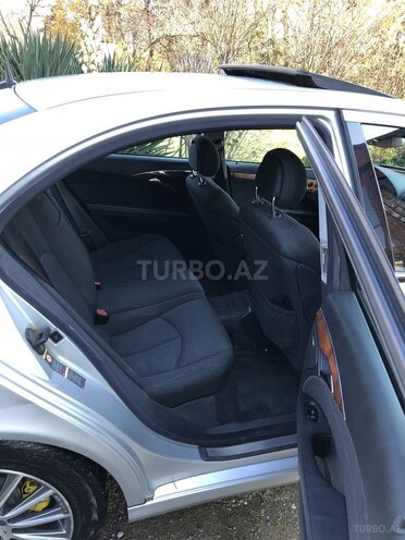Mercedes E 240 2002, 273,000 km - 2.6 l - Bakı