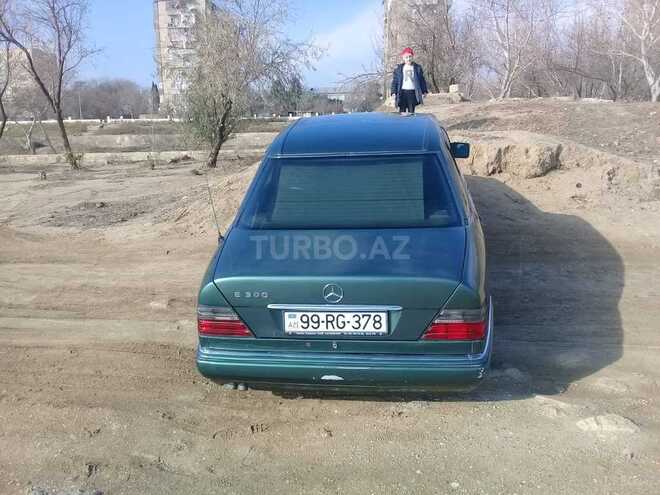 Mercedes E 300 1995, 188,430 km - 3.0 l - Bakı