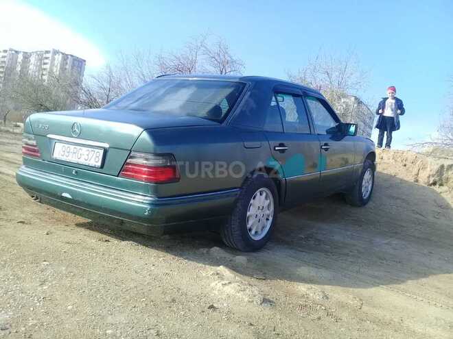 Mercedes E 300 1995, 188,430 km - 3.0 l - Bakı