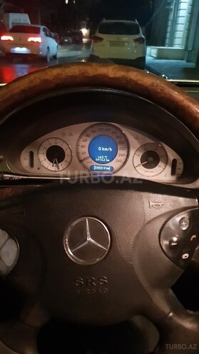 Mercedes E 270 2003, 330,500 km - 2.7 l - Bakı