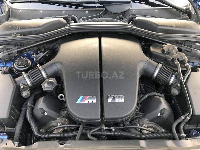 BMW M5 2006, 101,000 km - 5.0 l - Zaqatala