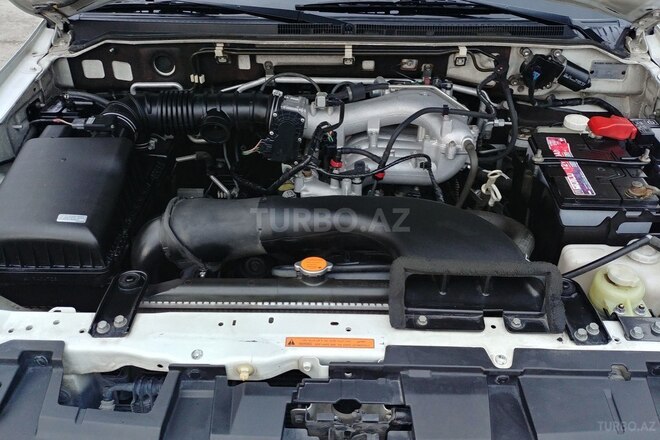 Mitsubishi Pajero 2008, 181,000 km - 3.0 l - Bakı
