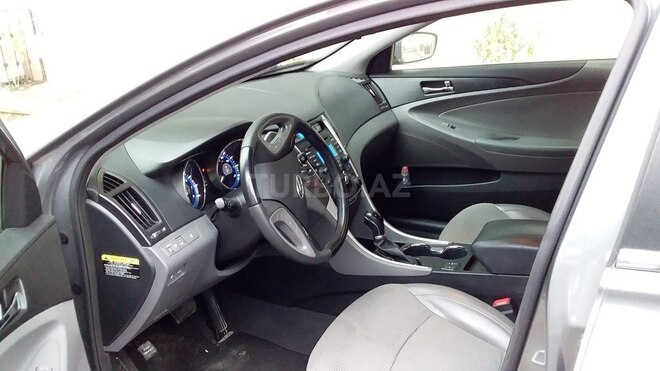Hyundai Solaris 2013, 61,990 km - 2.0 l - Bakı