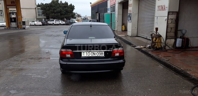 BMW 528 1999, 220,000 km - 2.8 l - Bakı