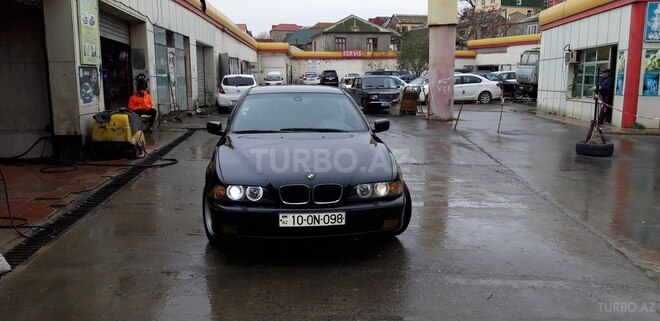 BMW 528 1999, 220,000 km - 2.8 l - Bakı