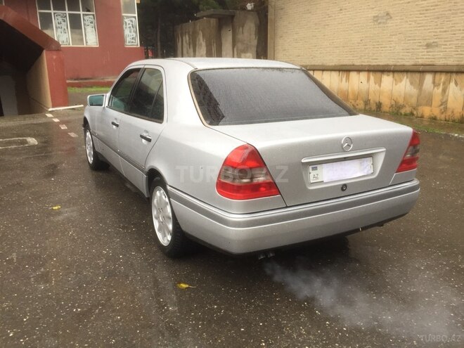 Mercedes C 220 1995, 168,000 km - 2.2 l - Bakı