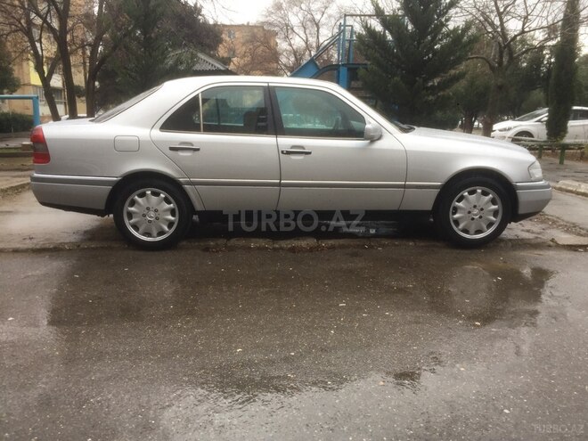 Mercedes C 220 1995, 168,000 km - 2.2 l - Bakı
