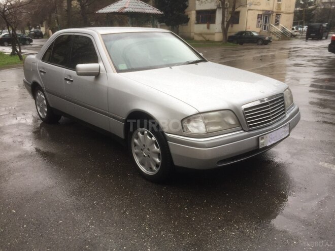 Mercedes C 220 1995, 168,000 km - 2.2 l - Bakı