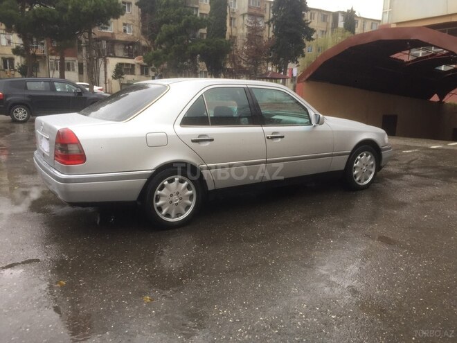 Mercedes C 220 1995, 168,000 km - 2.2 l - Bakı