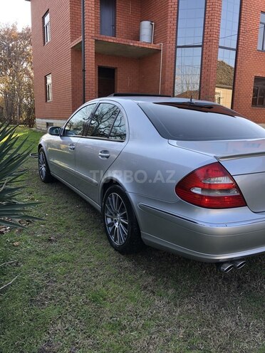 Mercedes E 240 2002, 273,000 km - 2.6 l - Bakı