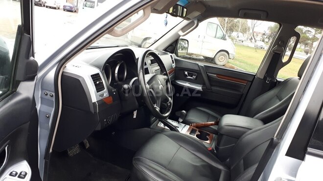 Mitsubishi Pajero 2007, 191,000 km - 3.0 l - Bakı
