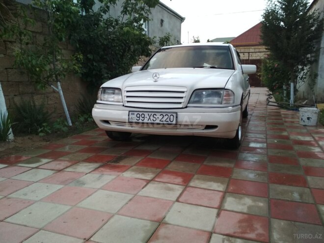 Mercedes C 220 1996, 35,000 km - 2.2 l - Bakı