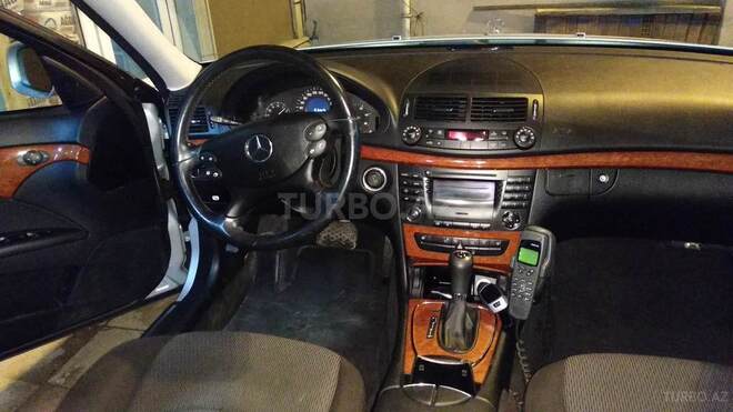 Mercedes E 220 2007, 191,000 km - 2.2 л - Bakı