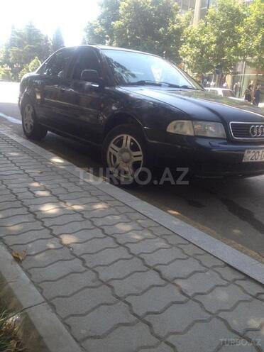 Audi A4 1996, 325,634 km - 1.8 л - Gəncə