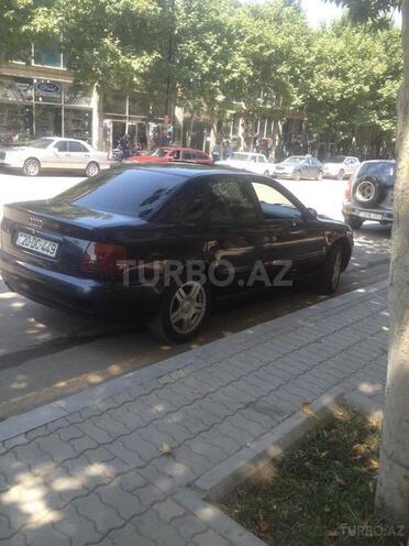 Audi A4 1996, 325,634 km - 1.8 л - Gəncə