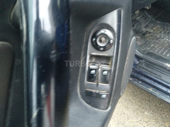 Hyundai Coupe 2004, 193,899 km - 2.7 l - Bakı
