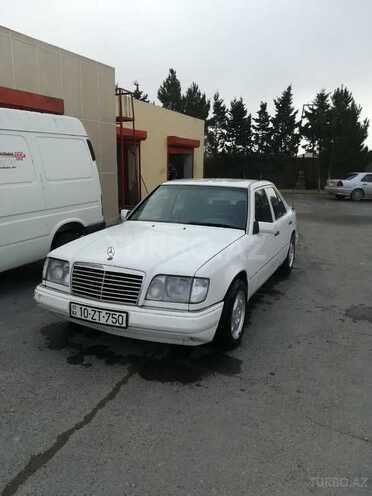 Mercedes E 230 1991, 298,935 km - 2.3 l - Bakı
