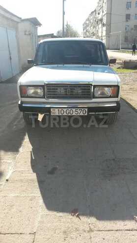 LADA (VAZ) 2107 2000, 150,000 km - 1.6 l - Salyan