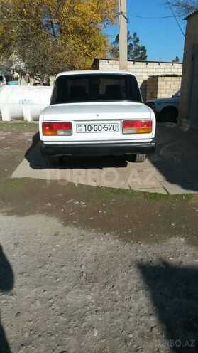 LADA (VAZ) 2107 2000, 150,000 km - 1.6 l - Salyan