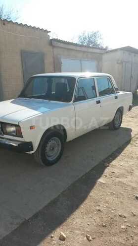 LADA (VAZ) 2107 2000, 150,000 km - 1.6 l - Salyan