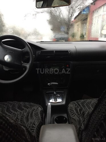 Volkswagen Passat 2003, 324,689 km - 1.8 l - Bakı