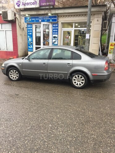 Volkswagen Passat 2003, 324,689 km - 1.8 l - Bakı