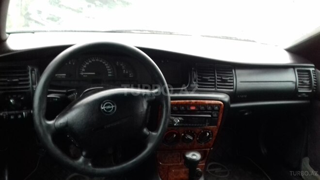 Opel Vectra 1995, 270,000 km - 2.5 l - Bakı