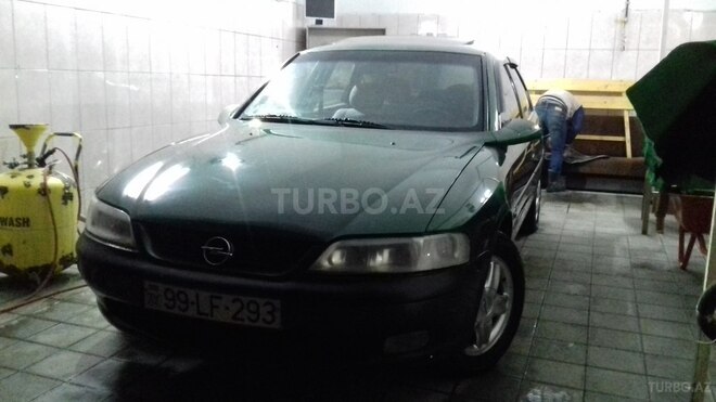 Opel Vectra 1995, 270,000 km - 2.5 l - Bakı