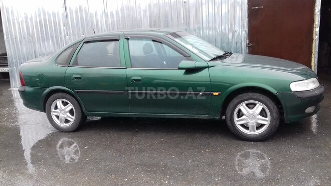 Opel Vectra 1995, 270,000 km - 2.5 l - Bakı
