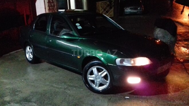 Opel Vectra 1995, 270,000 km - 2.5 l - Bakı