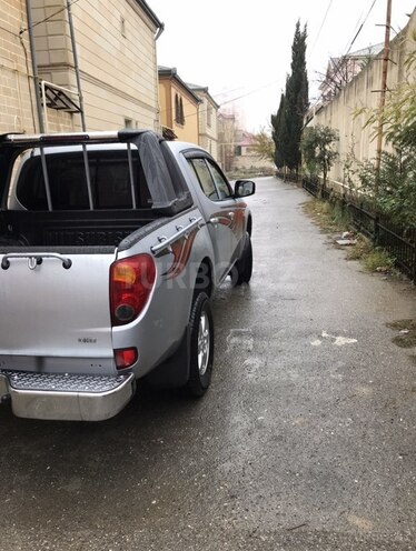 Mitsubishi L200 2008, 232,000 km - 2.5 л - Bakı