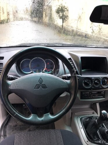 Mitsubishi L200 2008, 232,000 km - 2.5 л - Bakı