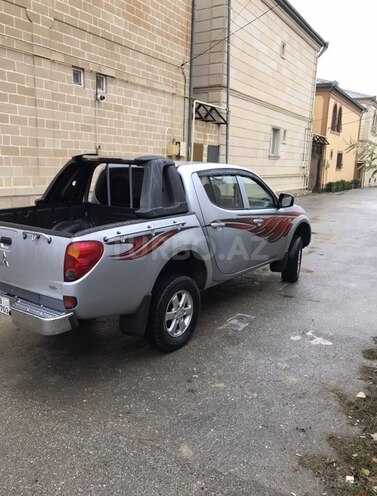 Mitsubishi L200 2008, 232,000 km - 2.5 л - Bakı