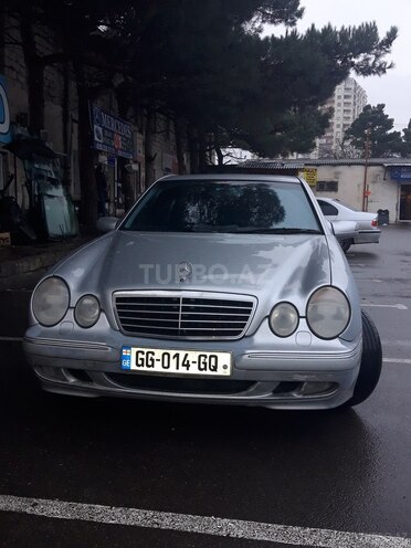 Mercedes E 240 2001, 175,000 km - 2.6 l - Bakı