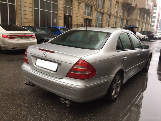 Mercedes E 350 2005, 252,000 km - 3.5 l - Bakı