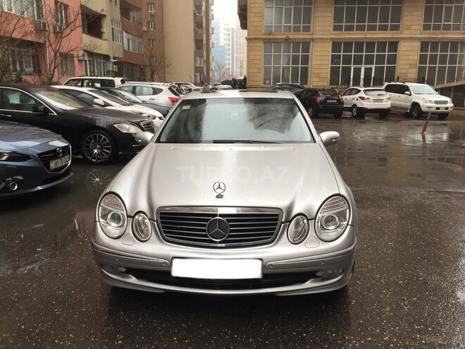 Mercedes E 350 2005, 252,000 km - 3.5 l - Bakı