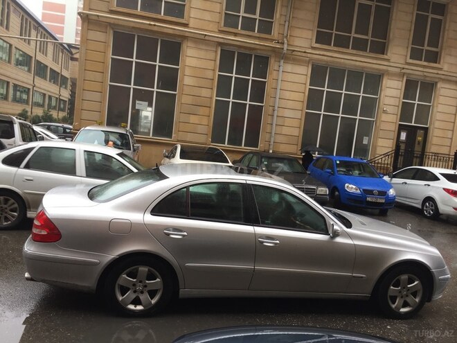 Mercedes E 350 2005, 252,000 km - 3.5 l - Bakı