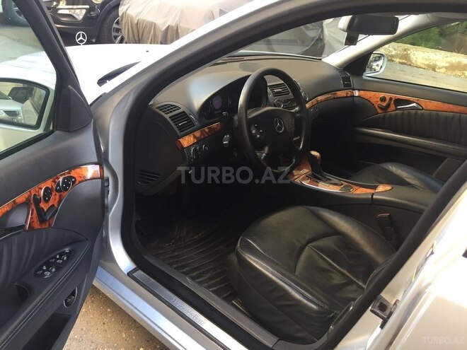 Mercedes E 350 2005, 252,000 km - 3.5 l - Bakı