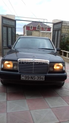 Mercedes E 230 1991, 325,000 km - 2.3 l - Bakı